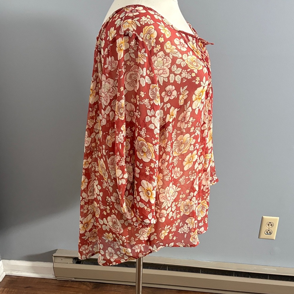 Torrid Floral Print Blouse in Red and Cream - Picture 3 of 7